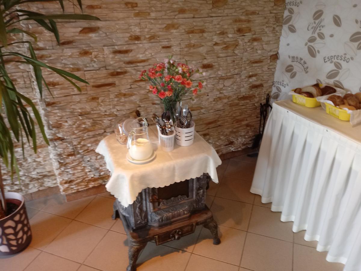 Dom Goscinny Marcela Rewal Kültér fotó