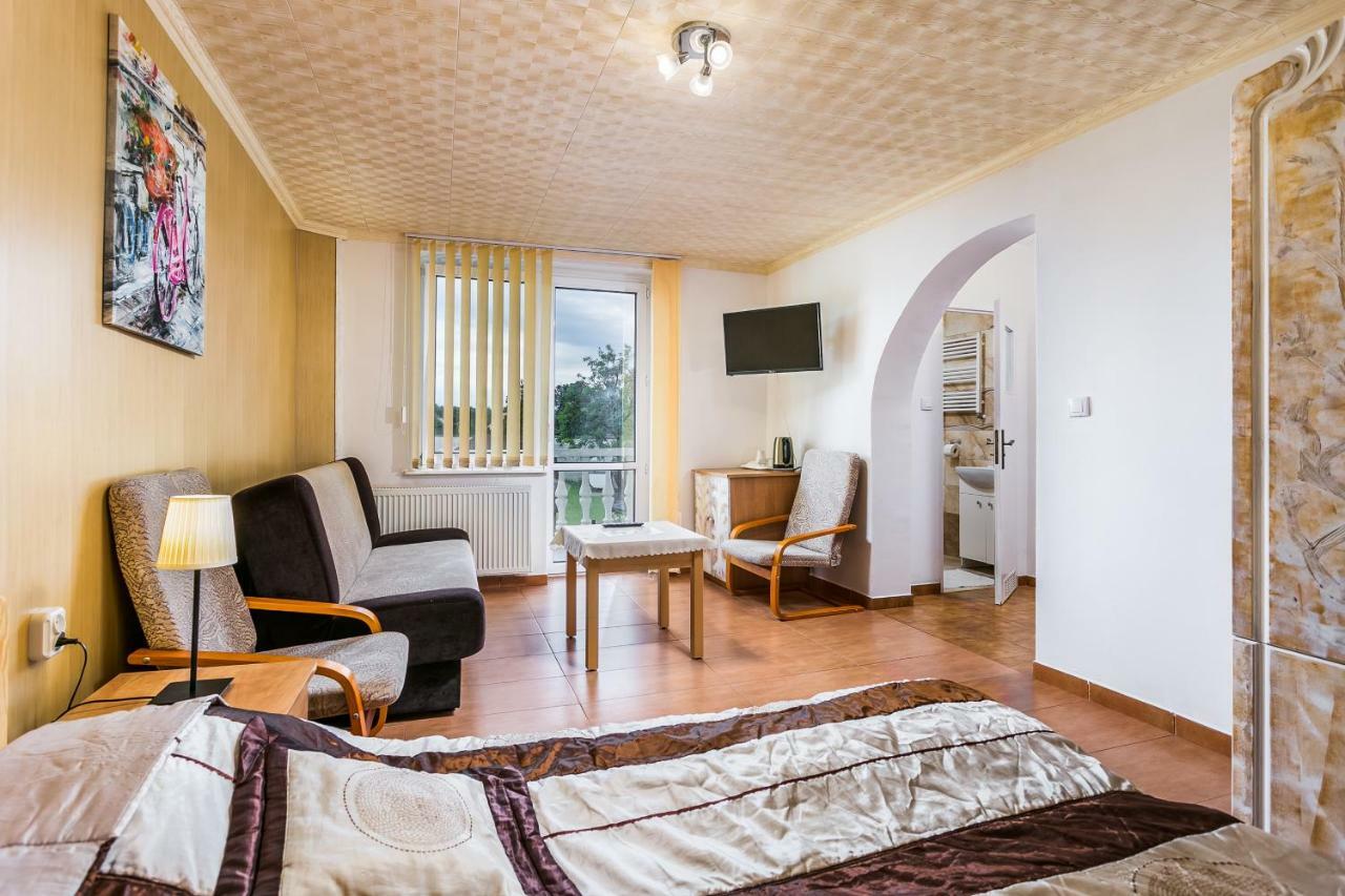 Dom Goscinny Marcela Rewal Kültér fotó